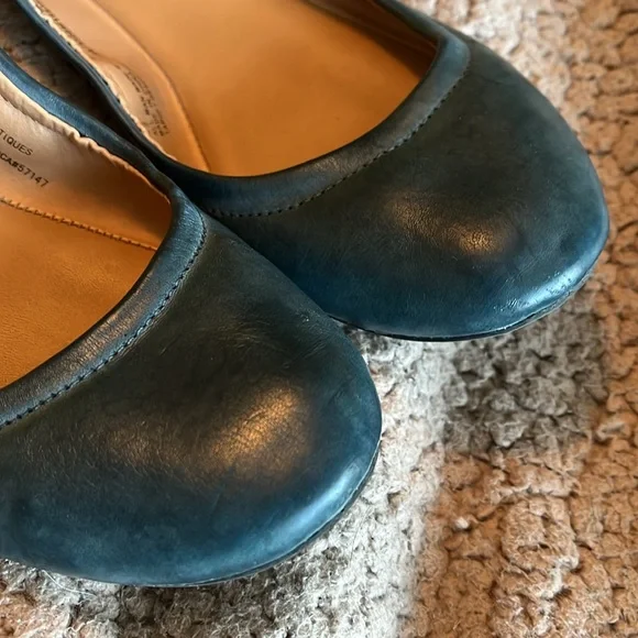 Size 7.5 flats - Picture 2 of 5